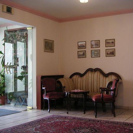 Bed and Breakfast Pension Weber Wiedeń Zewnętrze zdjęcie