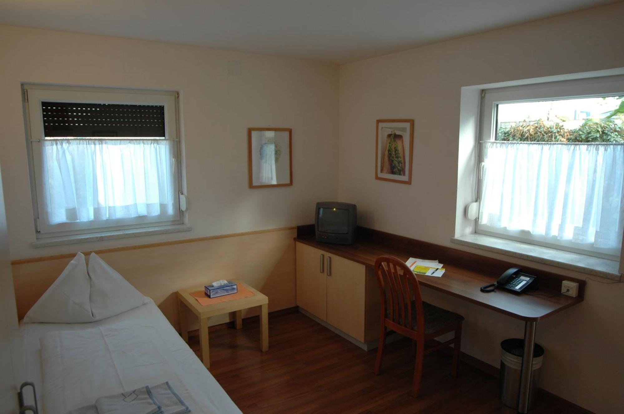 Bed and Breakfast Pension Weber Wiedeń Zewnętrze zdjęcie